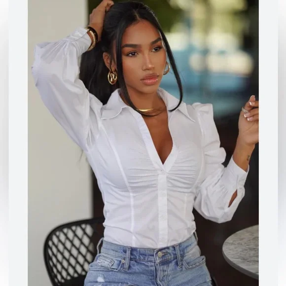 Fashion Nova White Ruched Bodysuit - Picture 1 of 11
